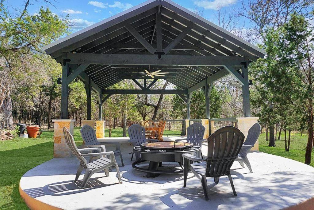 ווימברלי Fox Hollow - Tiny Home With Cypress Creek Access, Park Like Setting מראה חיצוני תמונה